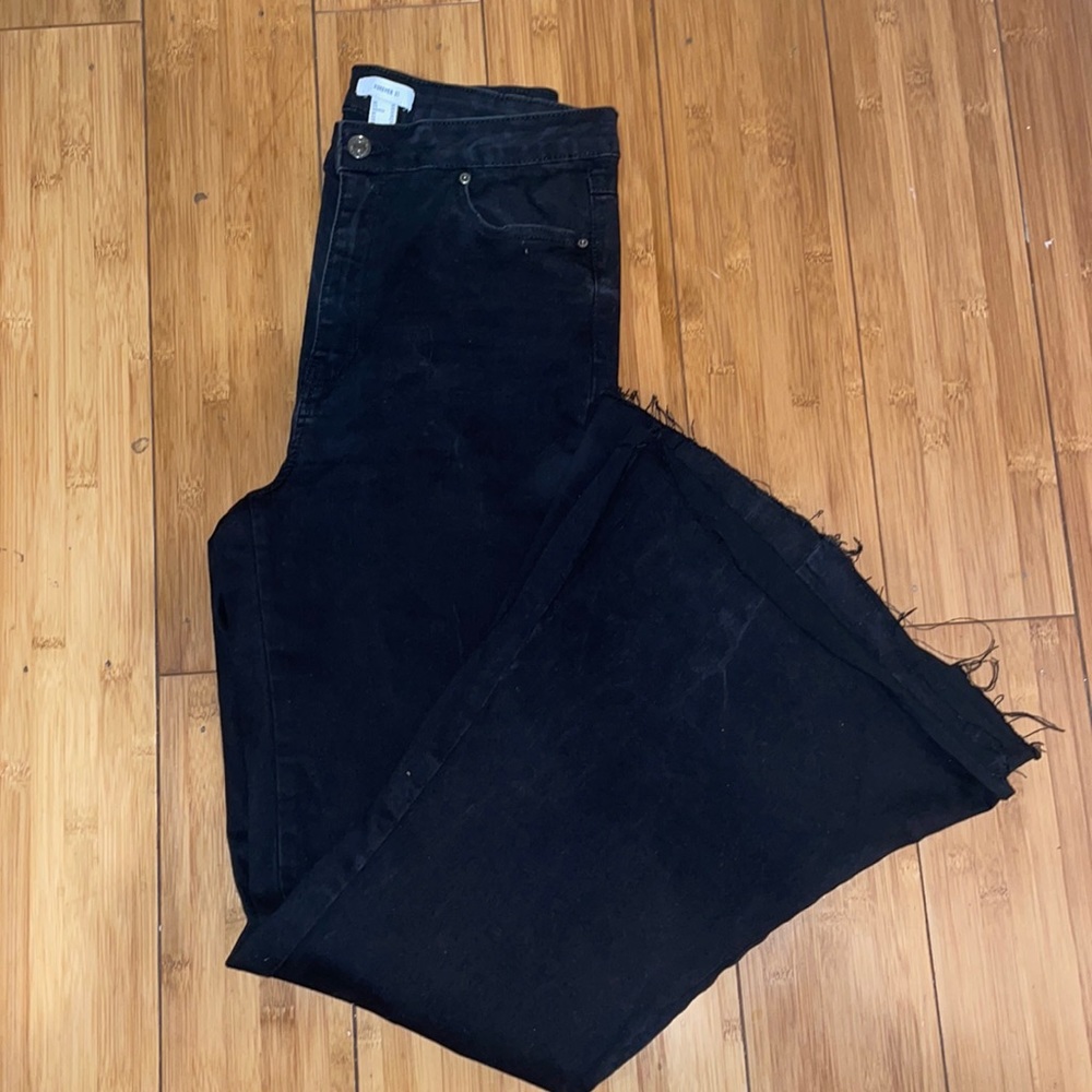 Black flare jean